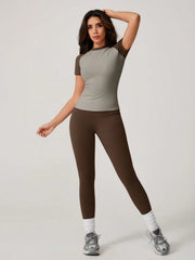 COLOR BLOCK ELASTIC CREW NECK SHORT SLEEVE TOP & PANTS SUIT
